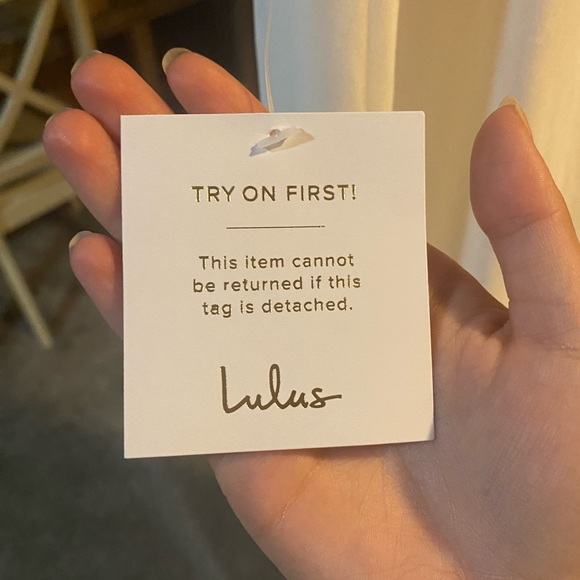 Lulus Wedding dress - XS Never Worn/Perfect condition/ was to late to return - Picture 2 of 6